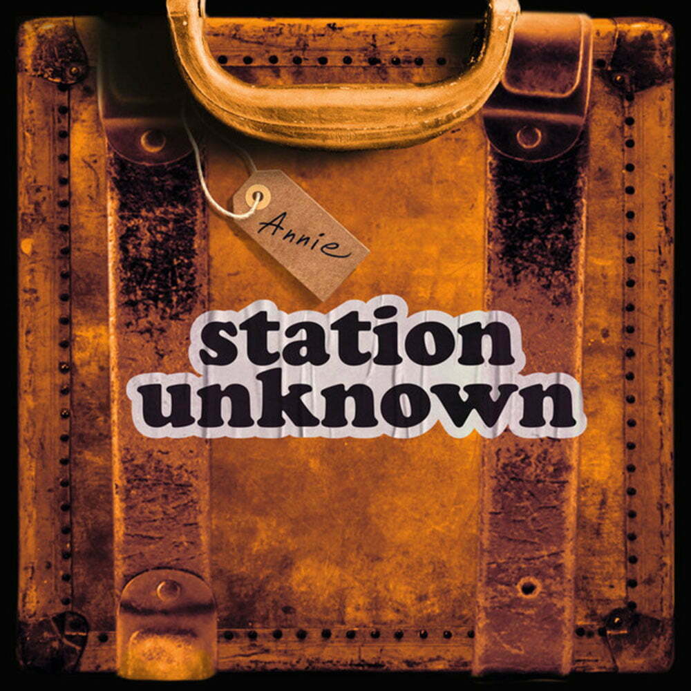 Annie V Station Unknown CD